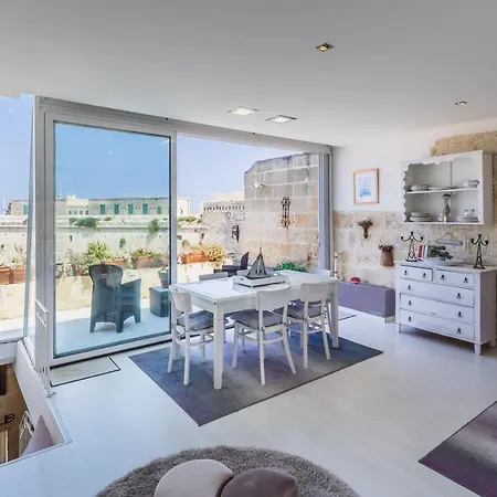 Bastions Seafront house *