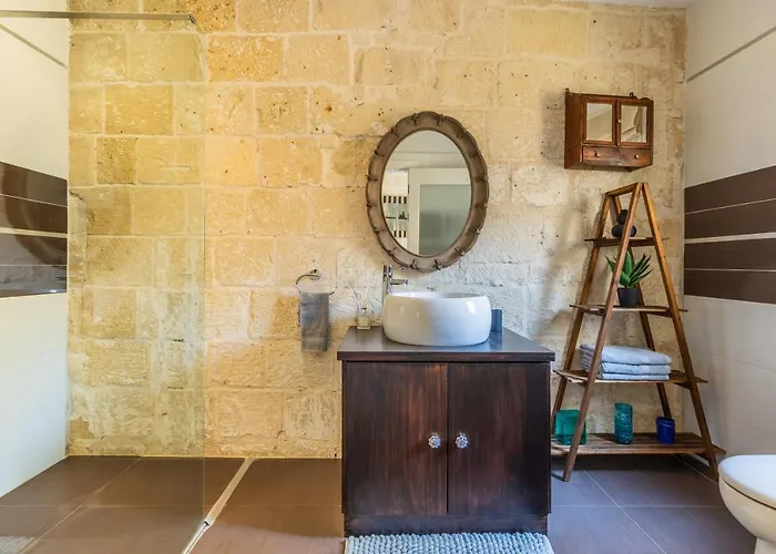 Bastions Seafront house Casa de Férias *