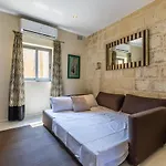 Bastions Seafront house Valletta