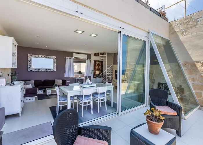 Dom wakacyjny Bastions Seafront house Valletta