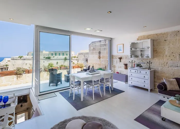 Bastions Seafront house *